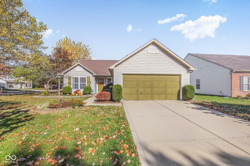 12152 Inside Trl, Noblesville, IN, 46060-8123 | Card Image