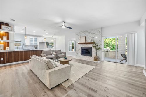 1013 Tanglewood Lane, Arlington, TX, 76012 | Card Image