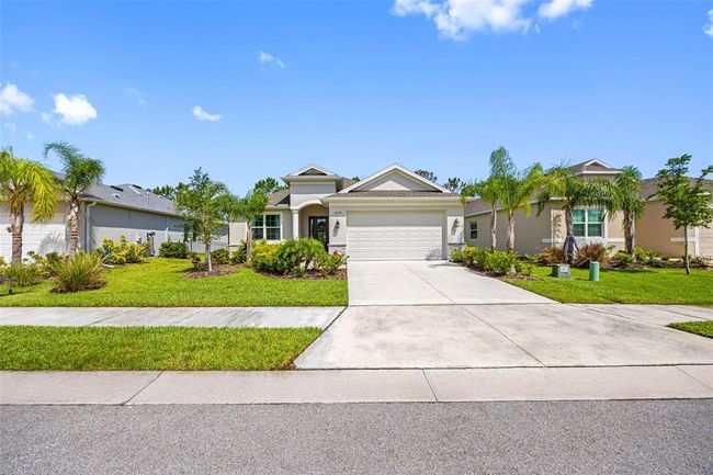 12739 Rainwashed Loop, House other with 3 bedrooms, 2 bathrooms and null parking in Parrish FL | Image 5