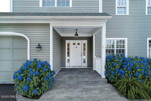 apt-c1-28 Home Pl, Greenwich, CT, 06830-7174 | Card Image