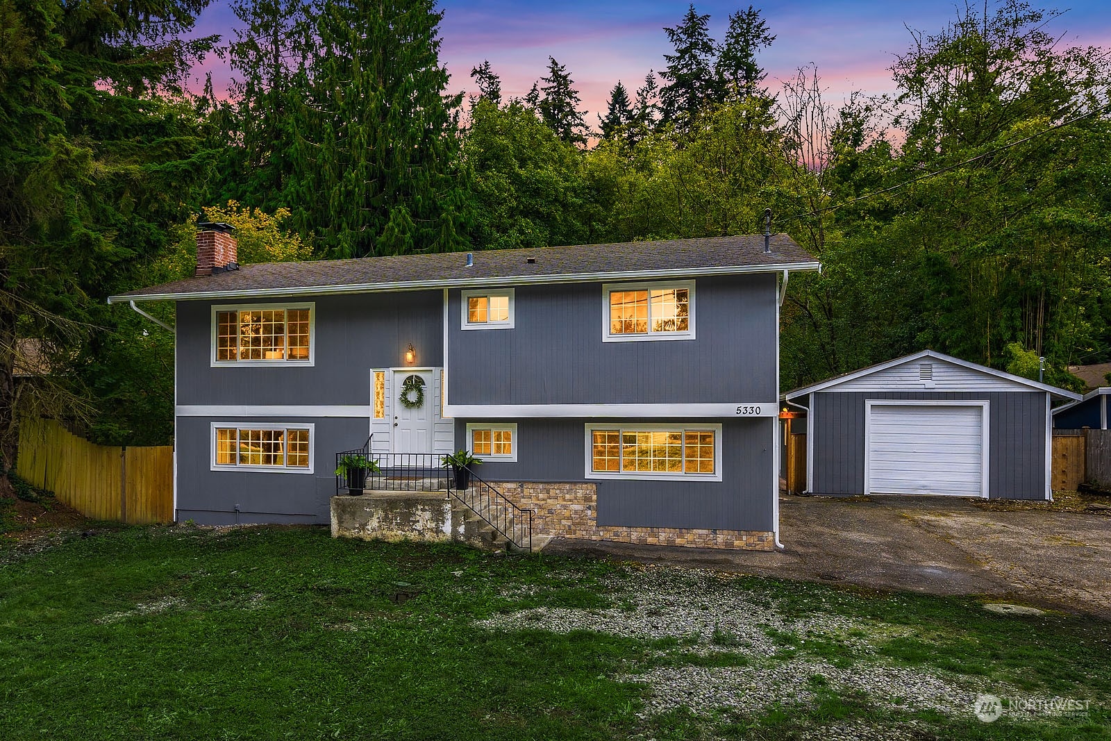 152nd St, Edmonds, WA 98026