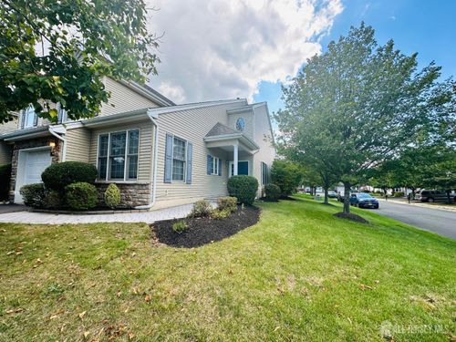 1 Silcox Pl, Somerset, NJ, 08873-7287 | Card Image