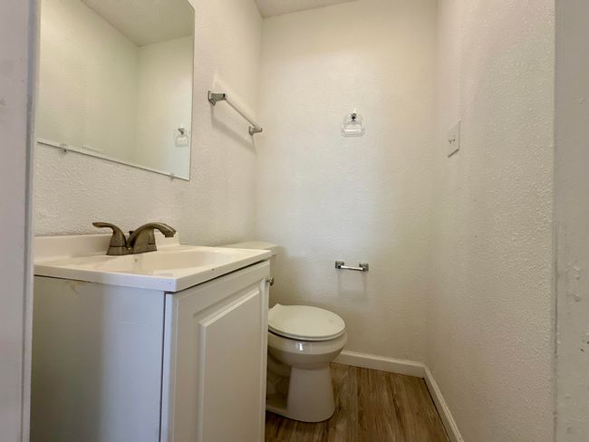 650 S 22 Nd St, Home with 6 bedrooms, 6 bathrooms and null parking in Slaton TX | Image 8