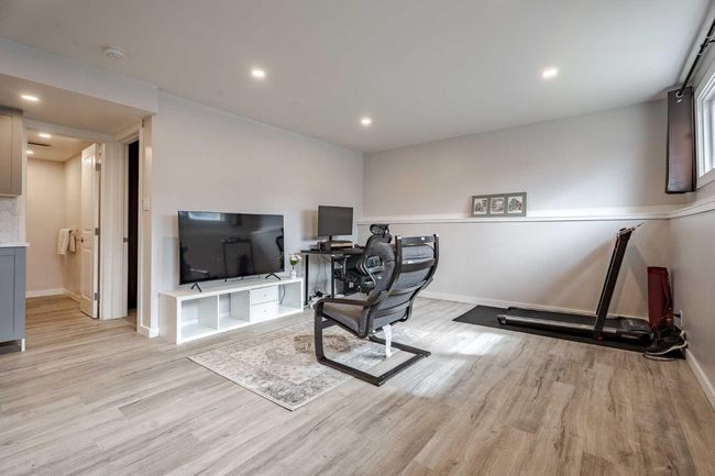 8408 Addison Dr Se, House other with 4 bedrooms, 2 bathrooms and 3 parking in Calgary AB | Image 21