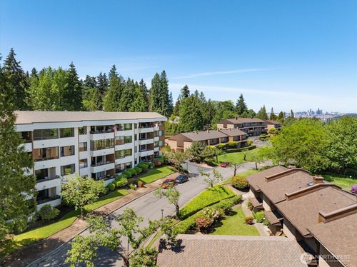 d-10823 Glen Acres Dr S, Seattle, WA, 98168-5534 | Card Image