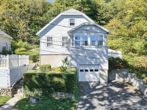 14 Willard St, Waltham, MA, 02451-1808 | Card Image