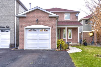 3181 Cambourne Cres, House other with 3 bedrooms, 3 bathrooms and 3 parking in Mississauga ON | Image 2