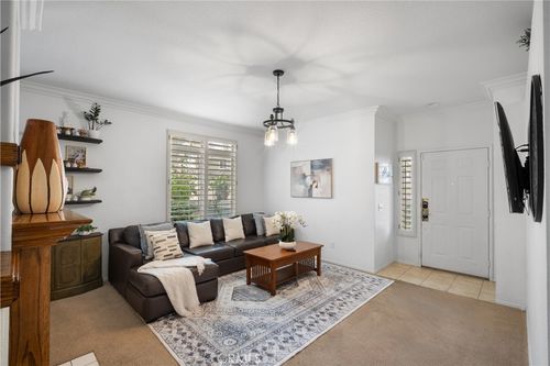 2-686 Azure Ln, Corona, CA, 92879-7856 | Card Image