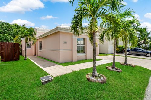 3084 Lighthouse Pl, Margate, FL, 33063-7025 | Card Image