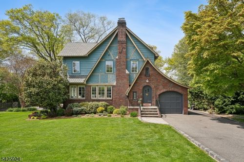 497 Prospect St, Maplewood, NJ, 07040-1305 | Card Image