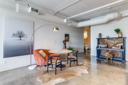 apt-302-1122 Jackson St, Dallas, TX, 75202-5221 | Card Image