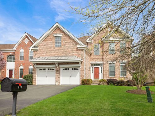 417 Vassar Pl, Fishkill, NY, 12524-4901 | Card Image