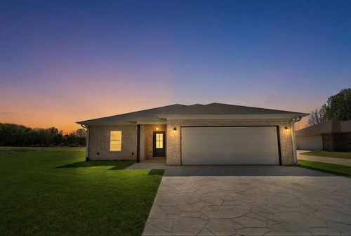 2408 Matthew Dr, Mount Pleasant, TX, 75455-6501 | Card Image