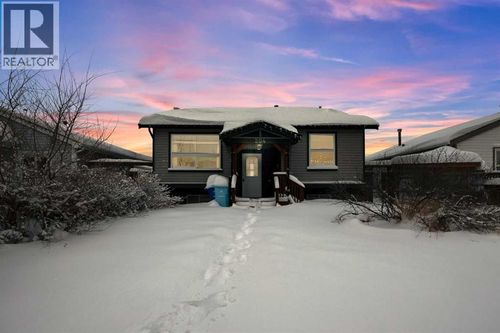 204 Tundra Dr, Fort Mcmurray, AB, T9H4S8 | Card Image