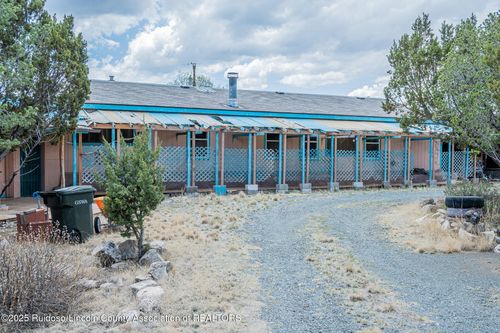 109 W Grandview Rd, Capitan, NM, 88316-5042 | Card Image