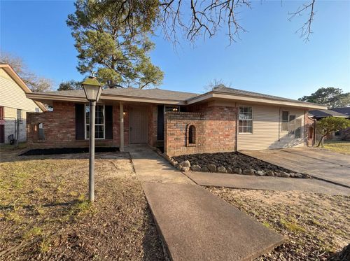 4207 Fallen Oaks Dr, Houston, TX, 77091-5305 | Card Image