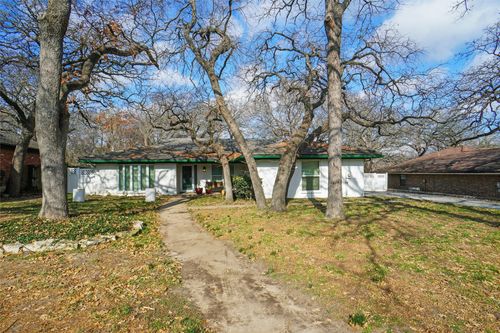 141 Timberlake Dr, Azle, TX, 76020-4039 | Card Image