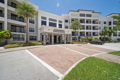 iconic-3333 Central Gardens Cir, Palm Beach Gardens, FL, 33418-8702 | Card Image