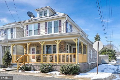 135 Long Ave, ORWIGSBURG, PA, 17961-1709 | Card Image