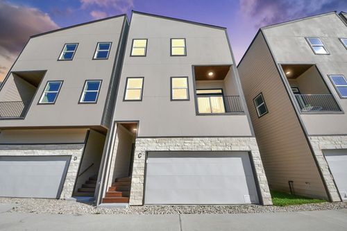 c-1216 E 34th St, Houston, TX, 77022-5214 | Card Image