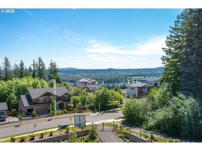 1669 Nw Goodwin St, House other with 4 bedrooms, 4 bathrooms and 3 parking in Camas WA | Image 44