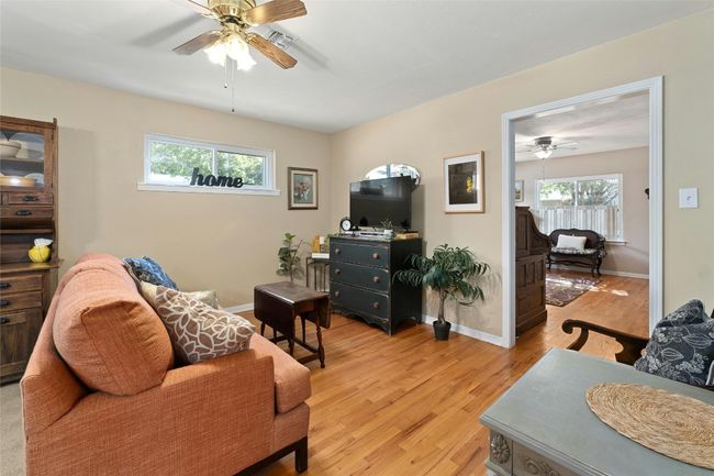702 S Groos St, House other with 3 bedrooms, 2 bathrooms and 4 parking in Kyle TX | Image 7