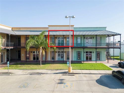 ste-m-3911 N 10th St, Mcallen, TX, 78501-2037 | Card Image