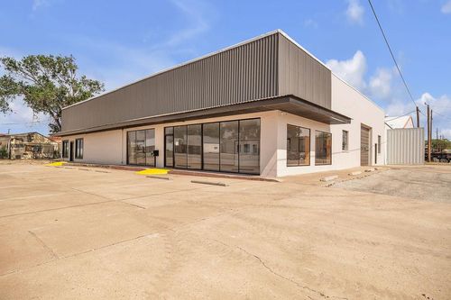 600 E 3rd St, Big Spring, TX, 79720-3008 | Card Image