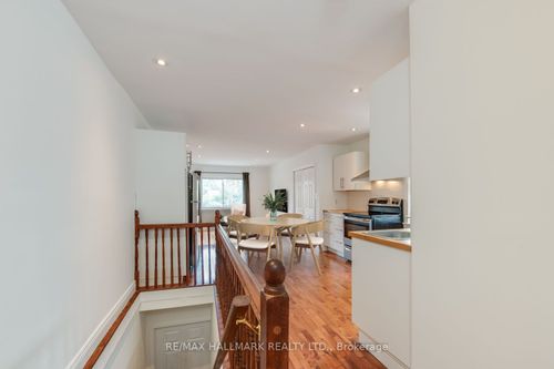 upper-2066 Gerrard St E, Toronto, ON, M4E2B5 | Card Image