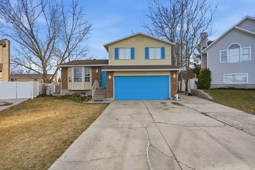 6758 S Blue Flower Ct, West Jordan, UT, 84081-4737 | Card Image
