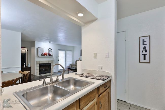 APT-215 - 1318 Westheimer Rd, Condo with 3 bedrooms, 2 bathrooms and null parking in Abilene TX | Image 7