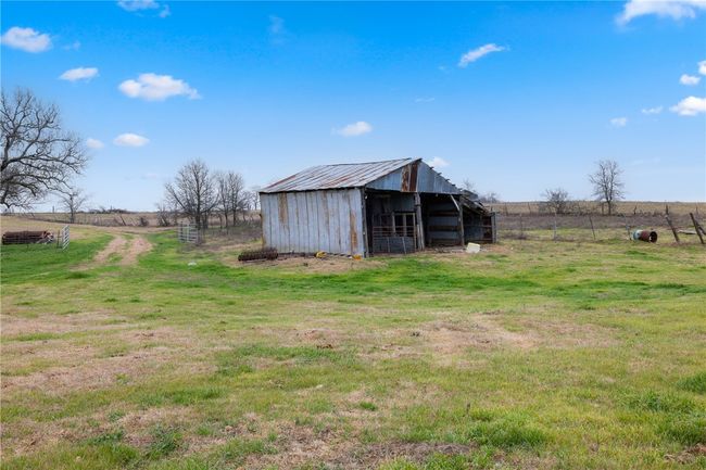 View of outbuilding with a yard and a rural view | Image 11