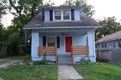 7012 S Benton Ave, Kansas City, MO, 64132-1575 | Card Image
