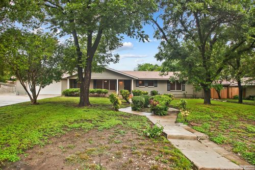 136 Danube Dr, Castle Hills, TX, 78213-3328 | Card Image