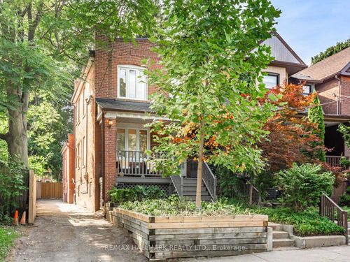 8 Redwood Ave, Toronto, ON, M4L2S6 | Card Image