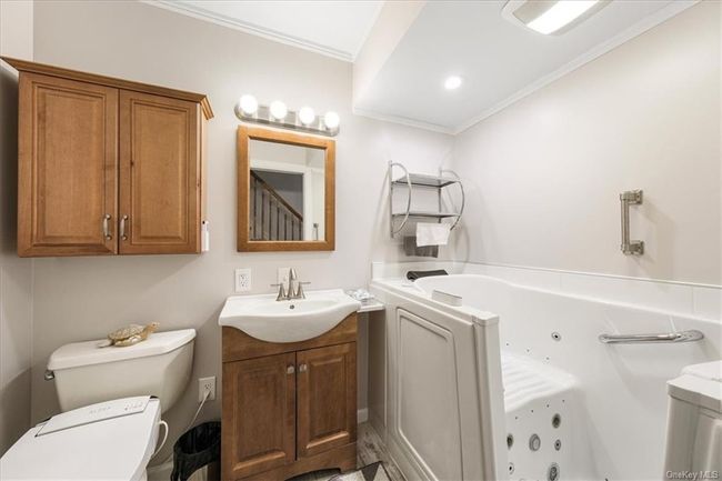 27 Roundtree Court, Townhouse with 3 bedrooms, 1 bathrooms and null parking in Beacon NY | Image 26