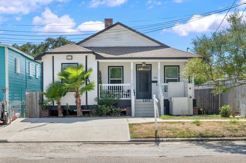 2107 54th St, Galveston, TX, 77551-5122 | Card Image