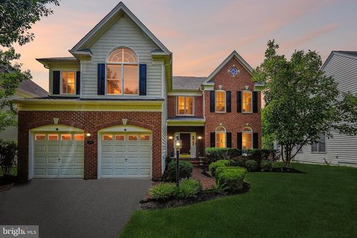 5518 Hillsman Farm Ln, HAYMARKET, VA, 20169-4513 | Card Image