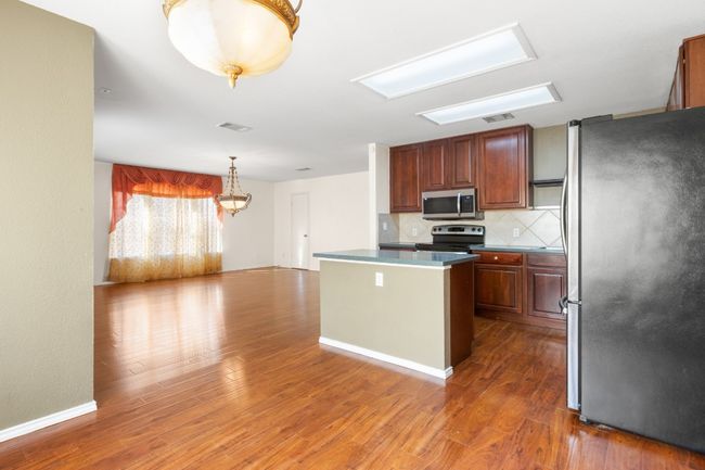 300 Emerald Fields Ln, House other with 4 bedrooms, 3 bathrooms and 4 parking in Kyle TX | Image 15