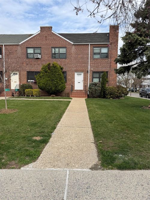 b-203-17 35th Ave, Bayside, NY, 11361-1109 | Card Image