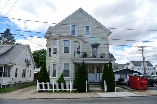 18 Standish Ave, Cranston, RI, 02920-6708 | Card Image