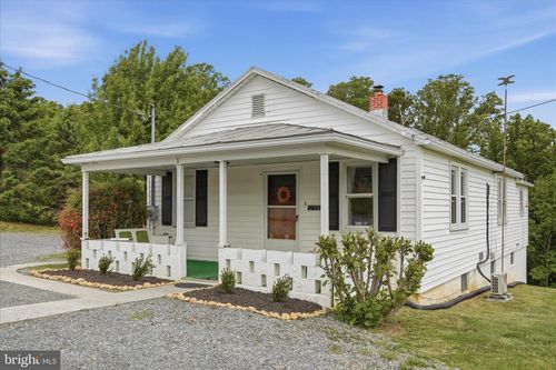 1299 Acorn Hill Rd, BENTONVILLE, VA, 22610-2126 | Card Image