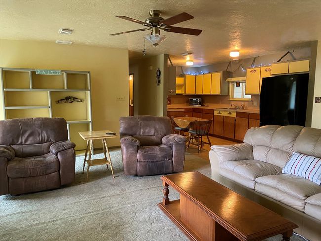 Plenty of room | Image 15
