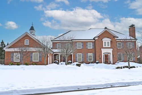 931 Turning Point Ln, Hamilton Twp, OH, 45039-7724 | Card Image