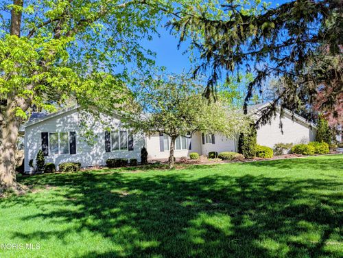 916 Monterey Ct, Archbold, OH, 43502-1083 | Card Image