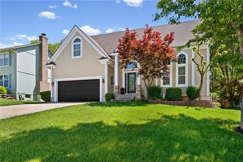 1213 Sw Persels Rd, Lees Summit, MO, 64081-3246 | Card Image