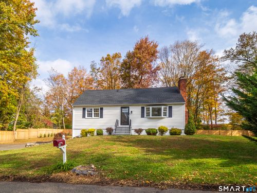 46 Crest Rd, Ridgefield, CT, 06877-2115 | Card Image