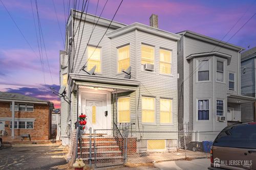 183 Walnut St, Paterson, NJ, 07522-1425 | Card Image