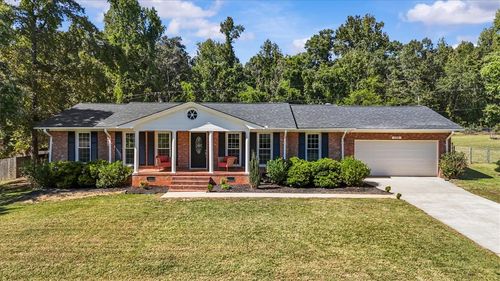 208 Briarwood Dr, Belton, SC, 29627-8933 | Card Image