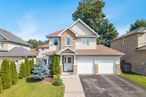 7 Mancini Dr, Angus, ON, L0M1B1 | Card Image